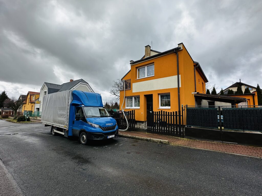 Zateplení půdy foukanou izolací